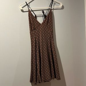 Silence + Noise / Urban Outfitters Golden Sun Dress Pleated